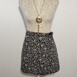 Eddie Bauer Women's Size L Black White Floral Nylon Mini Wrap Golf Skirt Sport